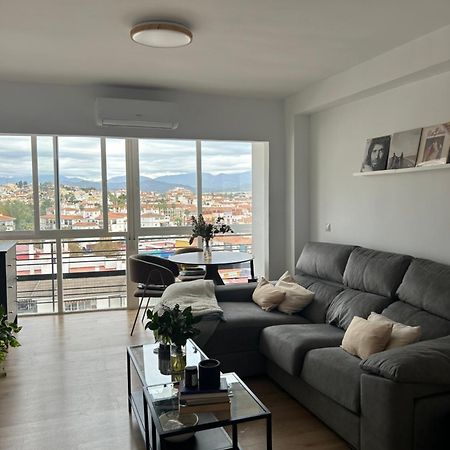 Piso Torre Del Mar Apartamento Exterior foto